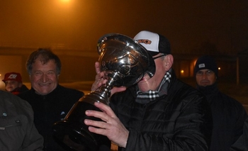 Imagen de la nota: Weimann fue recibido por su gente