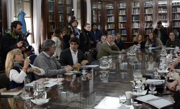 Imagen de la nota: Ofrecieron suba de 16% a estatales y rediscutir en octubre