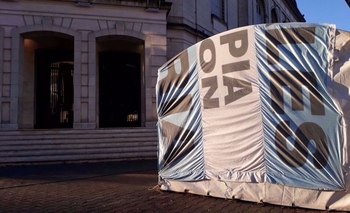 Imagen de la nota:  Carpa: payasos recorren la ciudad y nueva asamblea