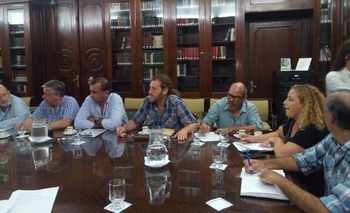 Imagen de la nota: Provincia liquidará adelanto del 4% a estatales 