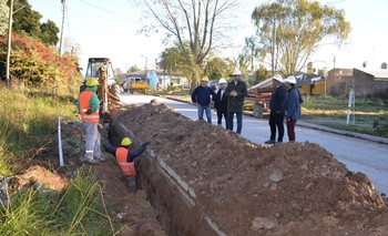 Galli anunció cloacas para el barrio Hipólito Yrigoyen Imagen de la nota: Galli anunció cloacas para el barrio Hipólito Yrigoyen