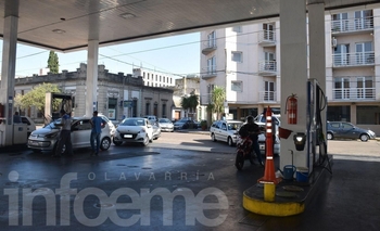 Imagen de la nota: Las naftas y el gasoil de YPF subirán entre 6% y 7% desde este martes