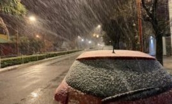 Imagen de la nota: La nieve sorprendió a los vecinos de Tres Arroyos