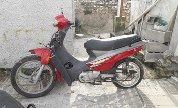 Imagen de la nota: Encuentran una moto abandonada en Hinojo