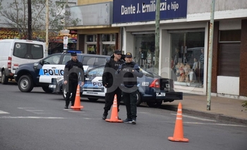 Imagen de la nota: Con Eugenio Burzaco, la Policía Federal realiza operativos