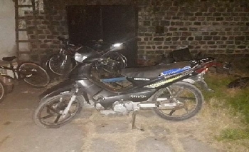 Imagen de la nota: Iba en una moto con pedido de secuestro y lo demoraron