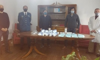 Imagen de la nota: Donan barbijos y termómetros al complejo penitenciario