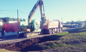 El Municipio realizó obras de limpieza de canales Imagen de la nota: El Municipio realizó obras de limpieza de canales
