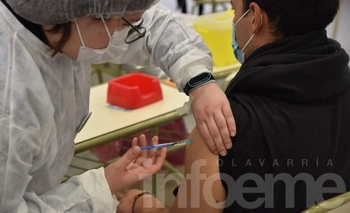 Más olavarrienses recibieron sus segundas dosis Imagen de la nota: Más olavarrienses recibieron sus segundas dosis