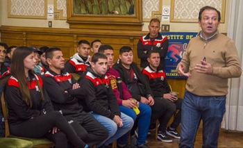 Imagen de la nota: Juan Pablo Pompei brindó una capacitación a árbitros azuleños