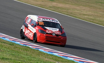 Agustín Herrera fue el mejor de los locales en el Turismo Pista Imagen de la nota: Agustín Herrera fue el mejor de los locales en el Turismo Pista