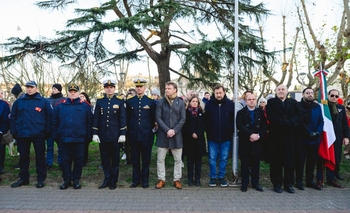 Imagen de la nota: El intendente Wesner encabezó el acto por el Día de la Independencia