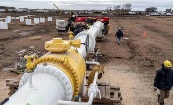Imagen de la nota: Por la escasez de gas de mayo, el Gobierno cedió y terminará el Gasoducto Néstor Kirchner