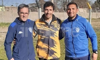 Vélez Sarsfield probó jugadores en el Pozo Serrano Imagen de la nota: Vélez Sarsfield probó jugadores en el Pozo Serrano