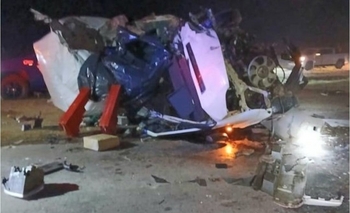 Imagen de la nota: Córdoba: impactante choque entre una trafic y un camión terminó con dos personas muertas