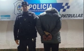 Imagen de la nota: Para la merienda: entró a una panadería, se llevó una torta y terminó preso