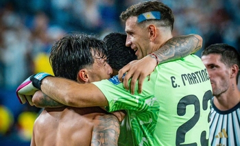 Imagen de la nota: Argentina sufrió más de la cuenta, pero está en Octavos de Final