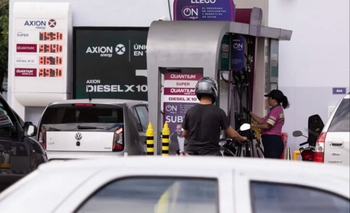 Imagen de la nota: Naftas: la Justicia obliga a las petroleras a que informen las subas a Nación