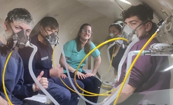 Imagen de la nota: Una familia estable tras ser tratada por intoxicación con monóxido de carbono