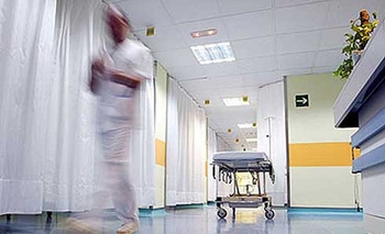 Imagen de la nota: Sanidad acordó aumento del 32% para trabajadores de clínicas y establecimientos sin internación