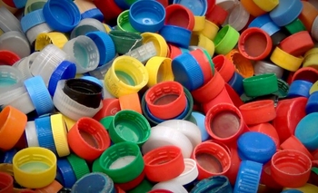 Imagen de la nota: Continúa la campaña de recolección de tapitas