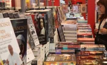 Imagen de la nota: Piden en redes sociales que se haga la feria del libro en Olavarría