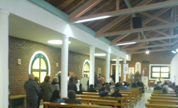 Imagen de la nota: Más de mil fieles pasaron por la iglesia San Cayetano