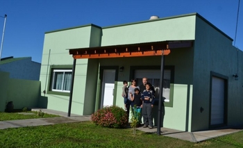 Imagen de la nota: Casi 30 mil bonaerenses ya se anotaron en Procrear Solución Casa Propia