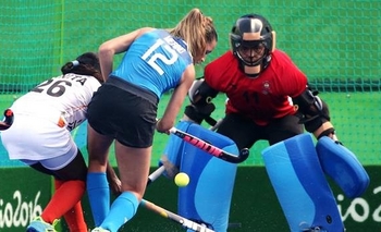 Imagen de la nota: Las leonas golearon y pasaron a cuartos