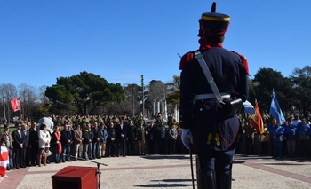 Imagen de la nota: Se realizó el acto aniversario por el fallecimiento de San Martín