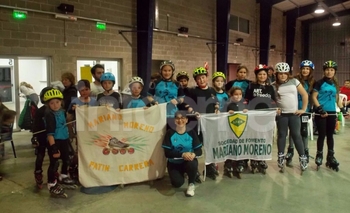 Imagen de la nota: En el CEMO se vivió una fiesta sobre patines