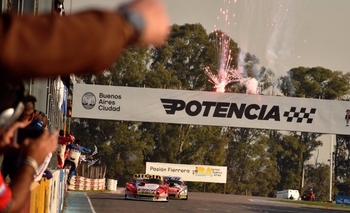 Imagen de la nota: 80 años, 1000 kilómetros y 80 imágenes de la fiesta del TC