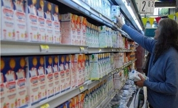 Imagen de la nota: Se registró una caída de 4.5% en el consumo de leche y derivados lácteos