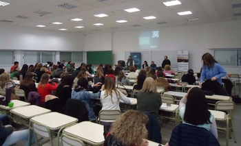 Imagen de la nota: Exitosa charla sobre Diagnóstico y Tratamiento del Autismo