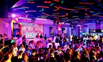 Imagen de la nota: Mayoría de acuerdo con que jóvenes ingresen al boliche