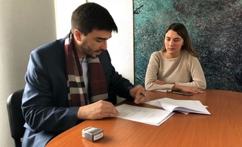 Firma de convenio para obra de cordón cuneta en barrio Norte Imagen de la nota: Firma de convenio para obra de cordón cuneta en barrio Norte