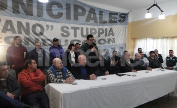 Imagen de la nota: Más de 30 sindicatos locales emitieron un comunicado