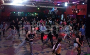 Imagen de la nota: Zumba a beneficio más que positiva