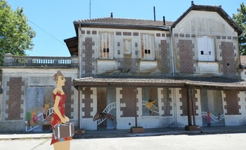 Imagen de la nota: Ex estación: Mutual de Arte lucha por el edificio