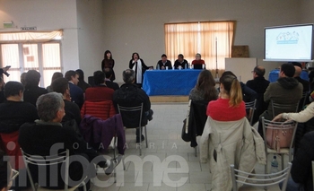 Imagen de la nota: Comenzó el encuentro de Ciencia