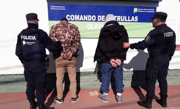 Quisieron evadir un control policial en moto Imagen de la nota: Quisieron evadir un control policial en moto