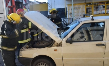 Imagen de la nota: Pérdida de gas en un auto alertó a Bomberos