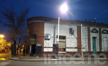 Rompieron un vidrio y se robaron más de $15 mil Imagen de la nota: Rompieron un vidrio y se robaron más de $15 mil