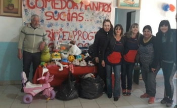 Imagen de la nota: Entrega de juguetes en el Comedor “Manitos Sucias”