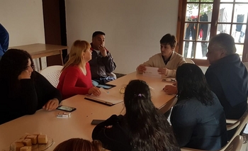 Marinangeli y la Subcomisión de Patín del club Hinojo se reunieron Imagen de la nota:  Marinangeli y la Subcomisión de Patín del club Hinojo se reunieron