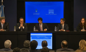 Imagen de la nota: Lacunza propone “reperfilar los vencimientos de deuda”