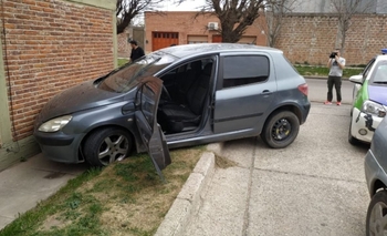 Chocó con un auto robado en Olavarría Imagen de la nota: Chocó con un auto robado en Olavarría