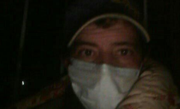 Imagen de la nota: Desesperado pedido de ayuda: duerme en Parque Mitre