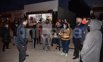Imagen de la nota: Vecinos de Coronel Dorrego se reunieron con la policía