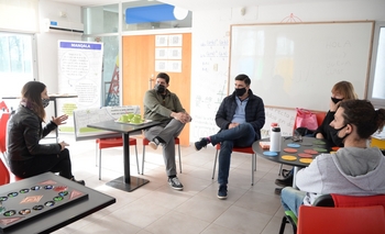 Galli visitó La Máxima, tras el nacimiento de la llama Imagen de la nota: Galli visitó La Máxima, tras el nacimiento de la llama